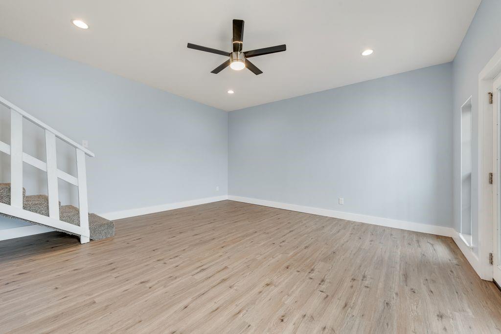 3517 Sachse Road Sachse, TX 75048 - Photo 29 of 40 2nd living area back house