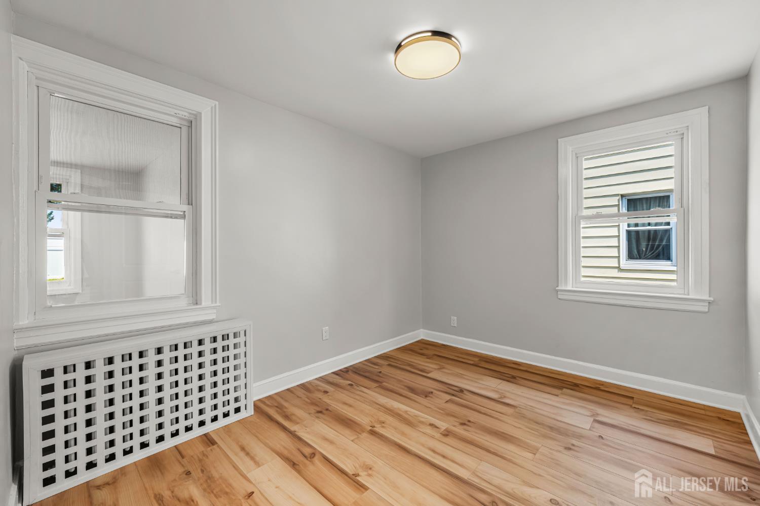 234 Old Road Sewaren, NJ 07077 - Photo 8 of 40