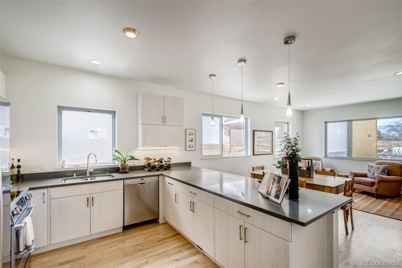 6892 Juniper Court Arvada, CO 80007 - Photo 3 of 28