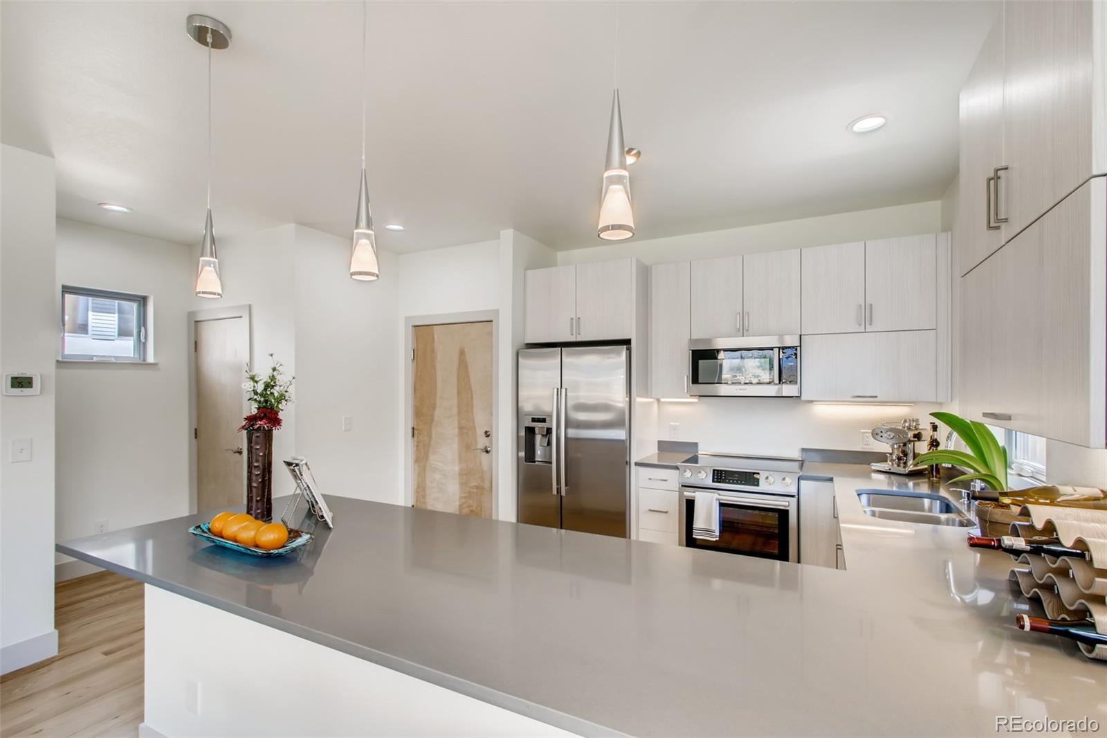 6892 Juniper Court Arvada, CO 80007 - Photo 5 of 28