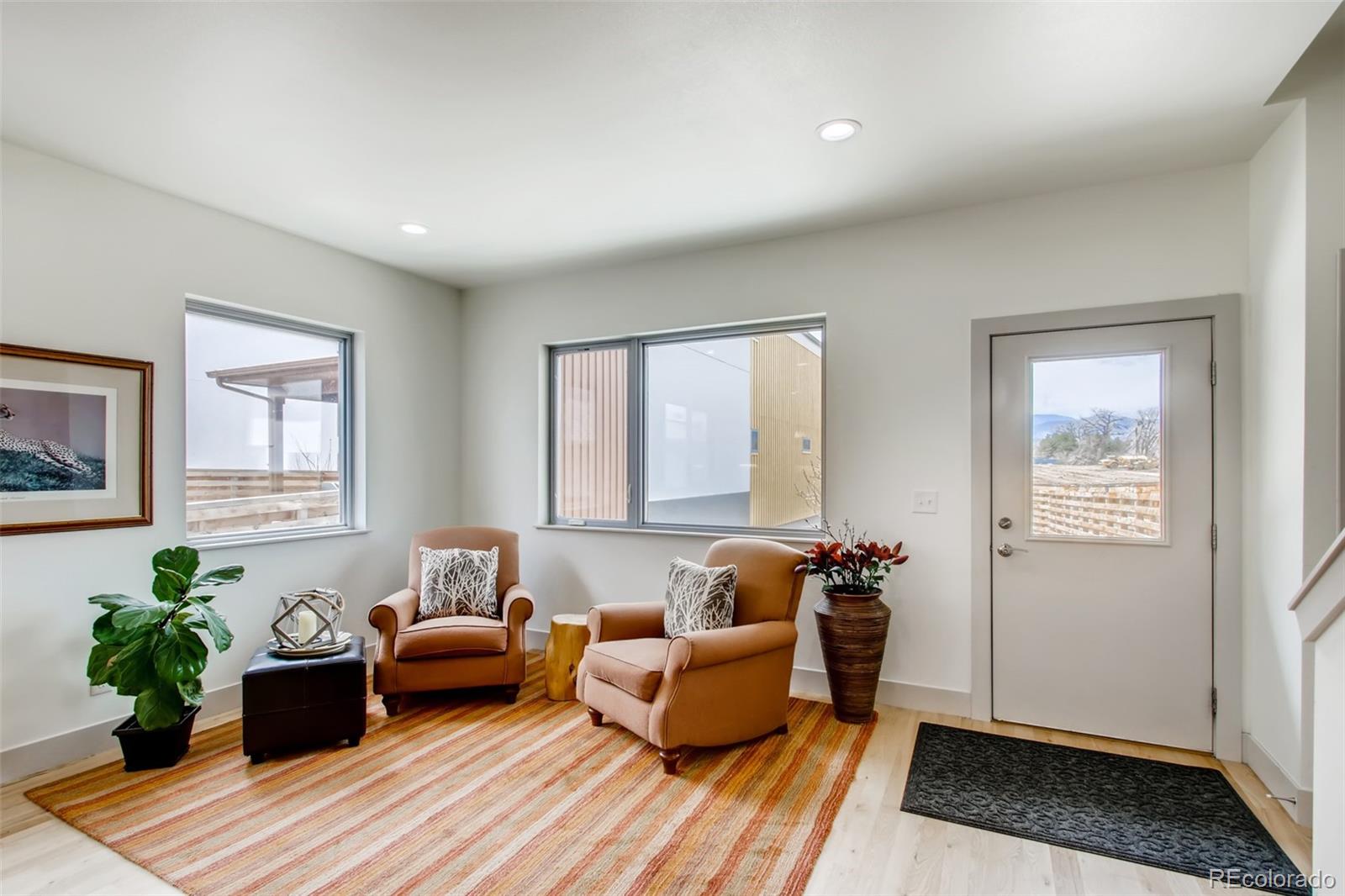 6892 Juniper Court Arvada, CO 80007 - Photo 8 of 28