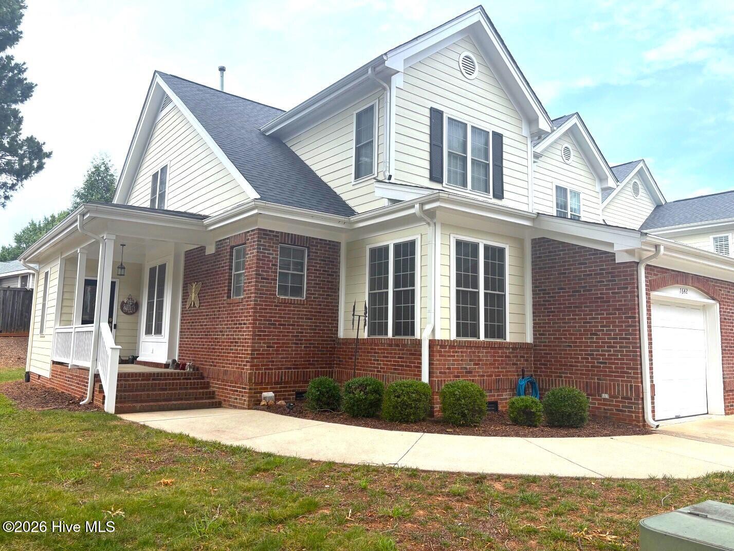 7642 Astoria Place Raleigh, NC 27612 - Photo 2 of 4