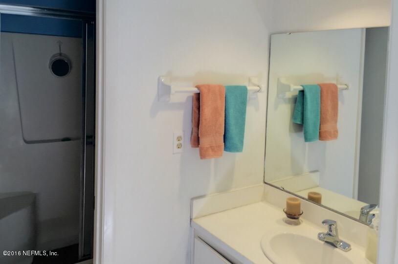 348 Raleigh Road Jacksonville, FL 32225 - Photo 16 of 25 master bath