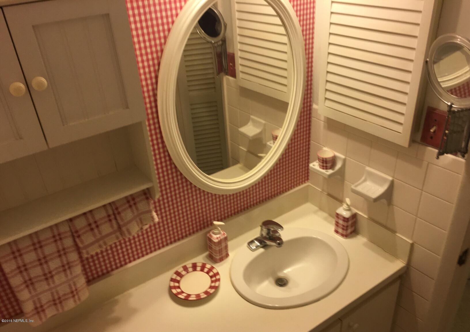 348 Raleigh Road Jacksonville, FL 32225 - Photo 21 of 25 2nd bath