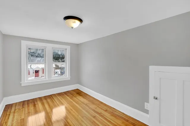 $289,999 | 11 Ina Street, Springfield, MA 01109