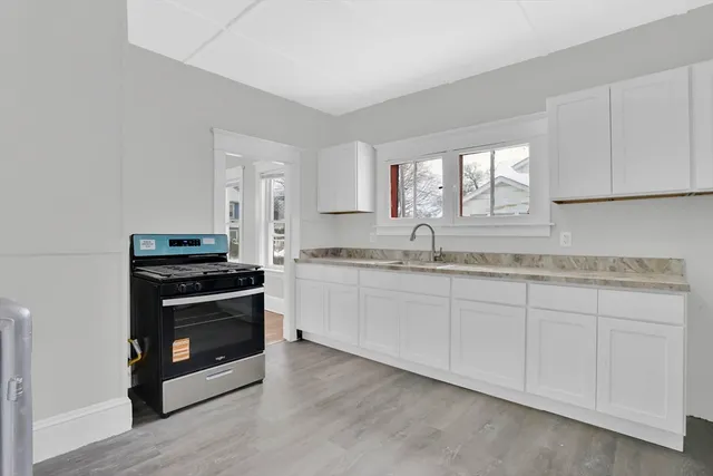 $289,999 | 11 Ina Street, Springfield, MA 01109