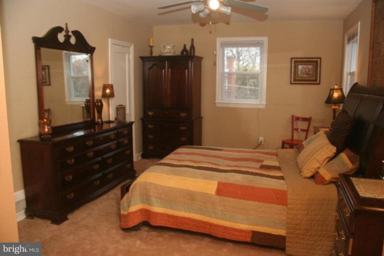 10420 Inwood Avenue Silver Spring, MD 20902 - Photo 12 of 25 Master Bedroom #2