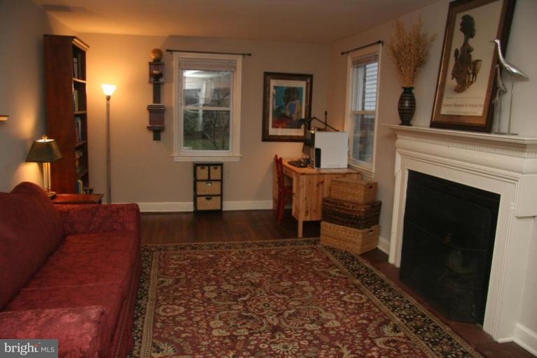 10420 Inwood Avenue Silver Spring, MD 20902 - Photo 3 of 25 Living Room #2