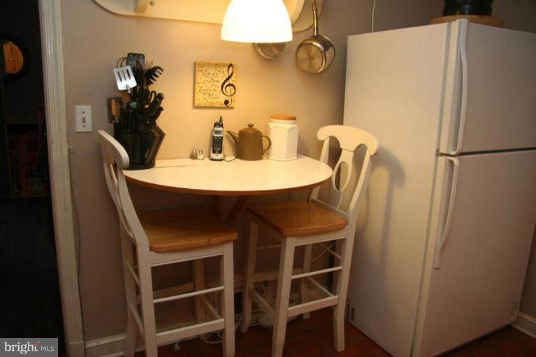 10420 Inwood Avenue Silver Spring, MD 20902 - Photo 25 of 25 Breakfast Area