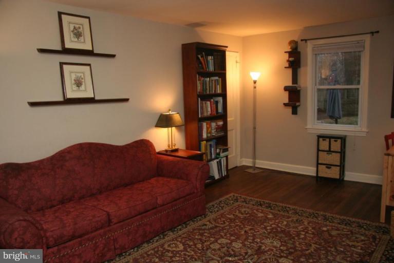 10420 Inwood Avenue Silver Spring, MD 20902 - Photo 4 of 25 Living Room #3