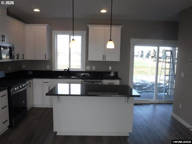 922 Chestnut Street Independence, OR 97351 - Photo 2 of 13 Gallery Image 2