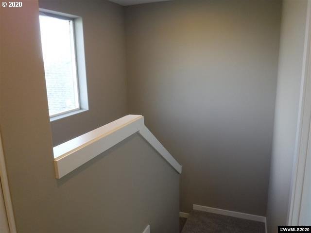 922 Chestnut Street Independence, OR 97351 - Photo 11 of 13 Gallery Image 11