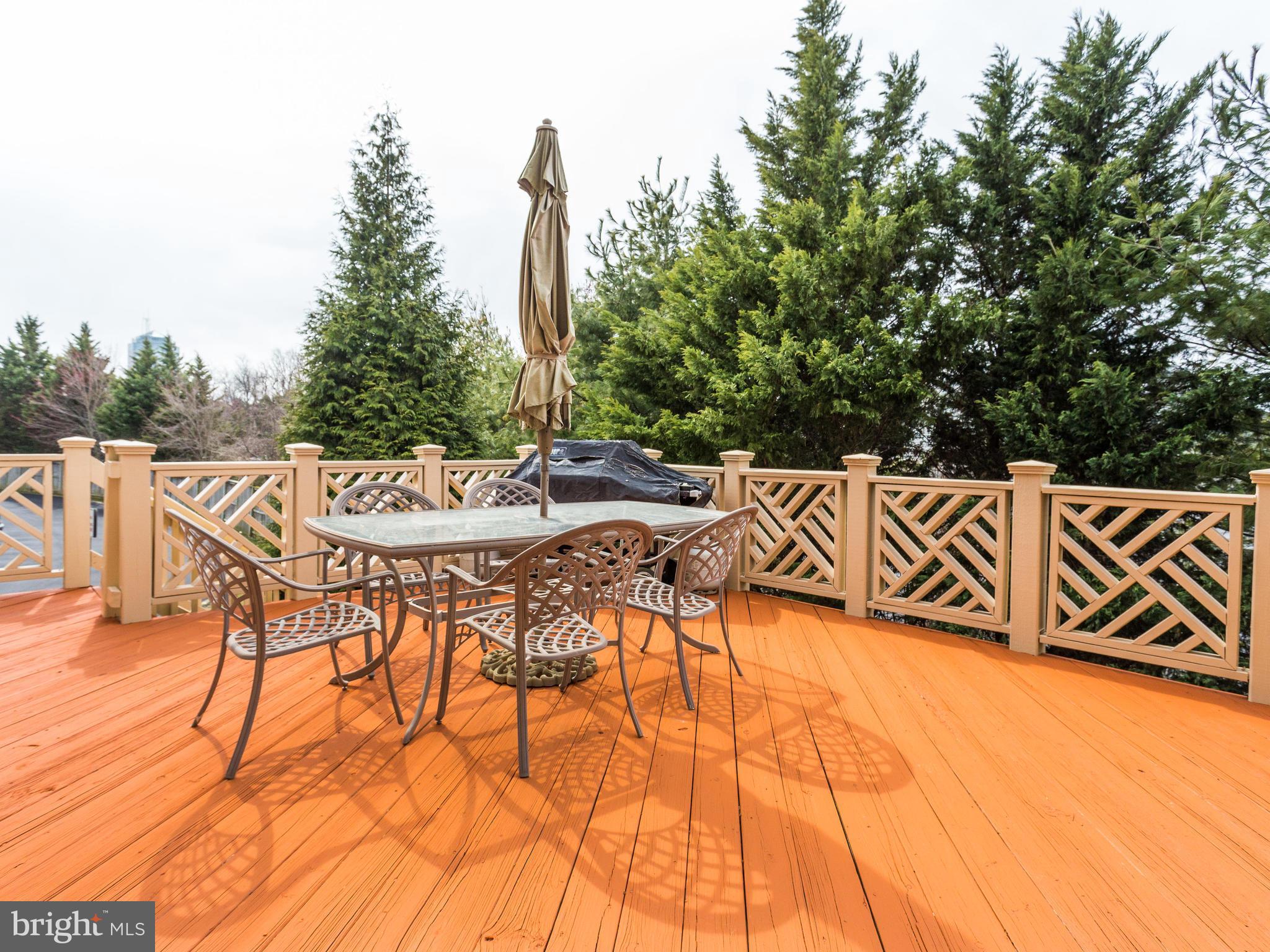 1406 Stanbridge Place Vienna, VA 22182 - Photo 30 of 30 a view of an outdoor space with seating