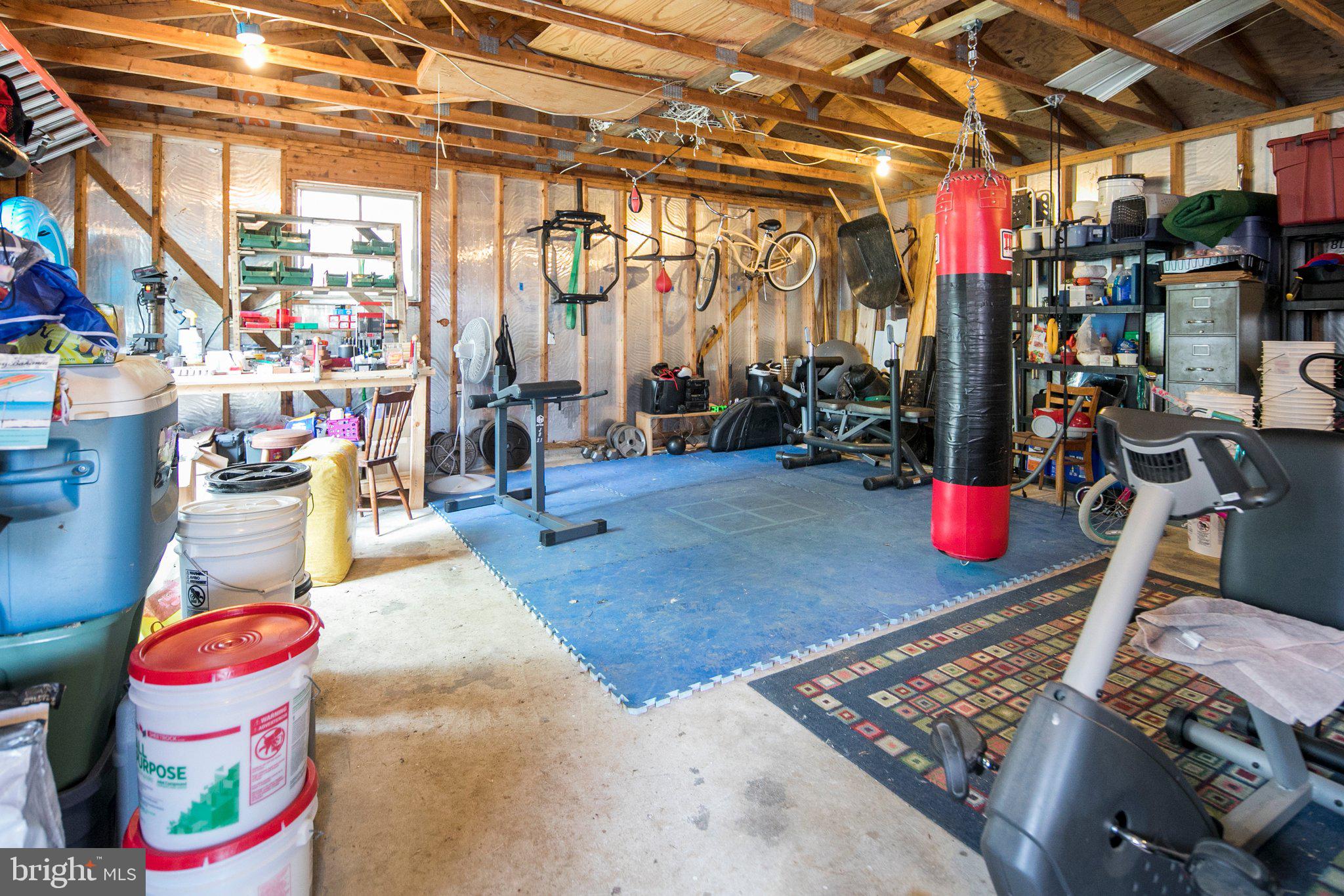 10314 Putman Road Frederick, MD 21702 - Photo 24 of 28 2 car garage