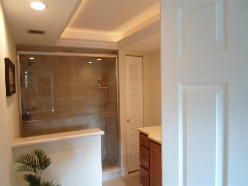 10 Royal Palm Way, Unit 104 Boca Raton, FL 33432 - Photo 4 of 15 Photo 4