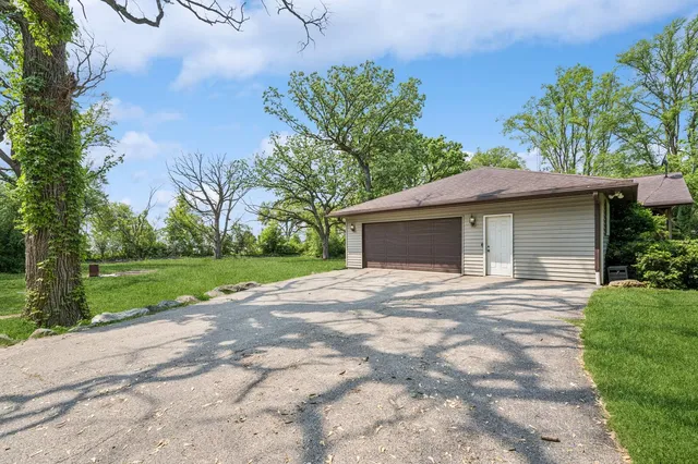 $657,000 | W6399 Brick Church Road, Walworth, WI 53184