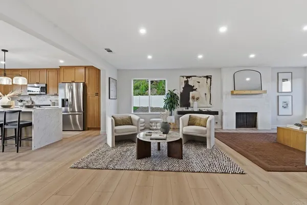 $1,950,000 | 2002 Ladera Court, Carlsbad, CA 92009