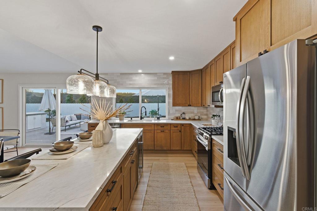 2002 Ladera Court Carlsbad, CA 92009 - Photo 16 of 41