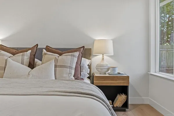 $1,950,000 | 2002 Ladera Court, Carlsbad, CA 92009