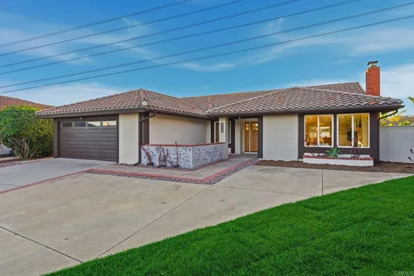 $1,950,000 | 2002 Ladera Court, Carlsbad, CA 92009