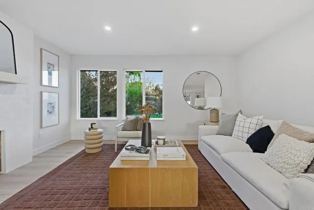 $1,949,999 | 2002 Ladera Court, Carlsbad, CA 92009