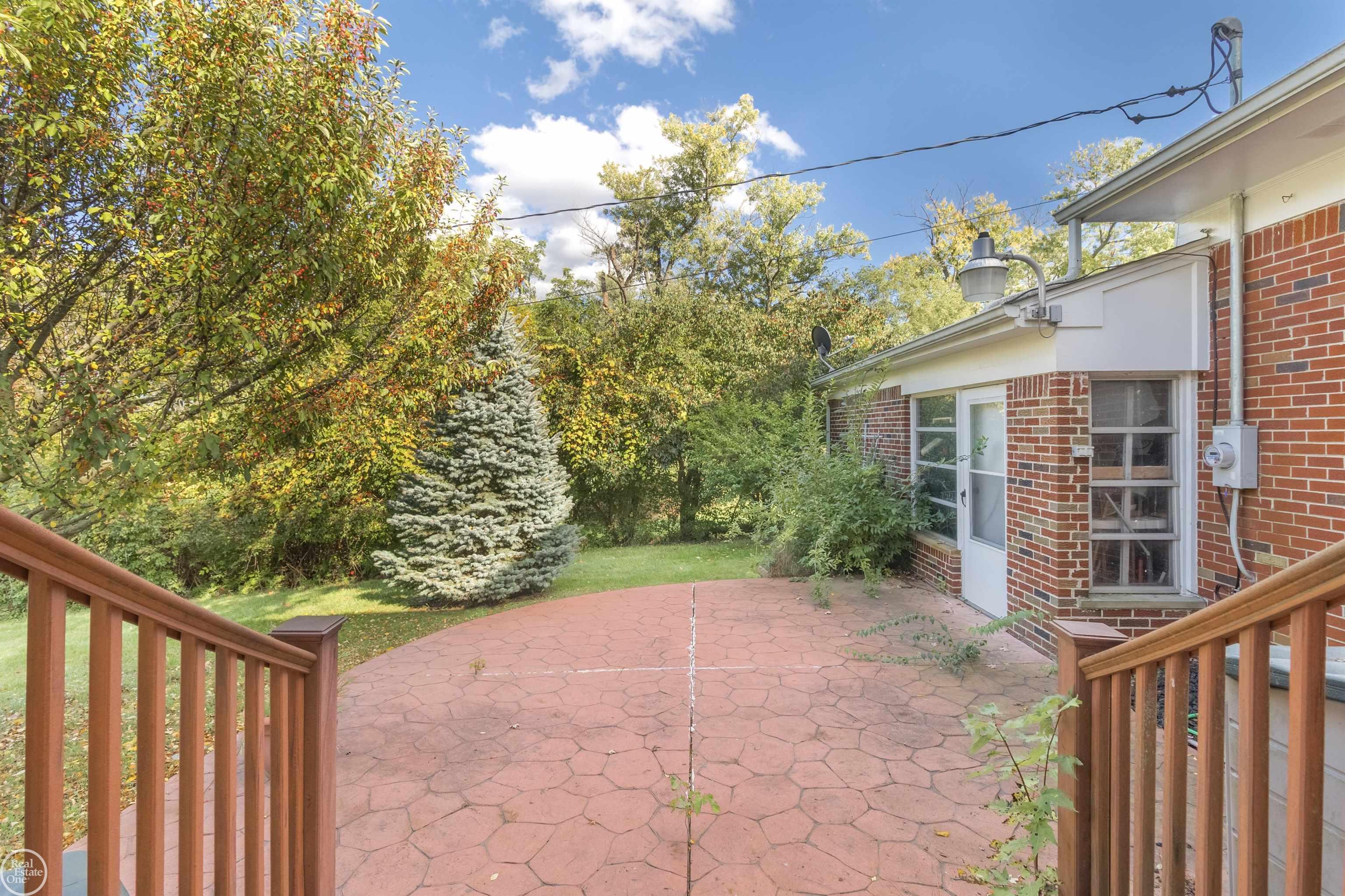 11681 Kaeding Road Romeo, MI 48065 - Photo 50 of 71 50125023-49.JPG