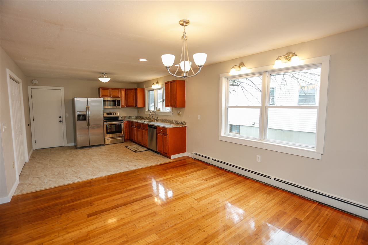 628 Green Street Manchester, NH 03103 - Photo 21 of 33