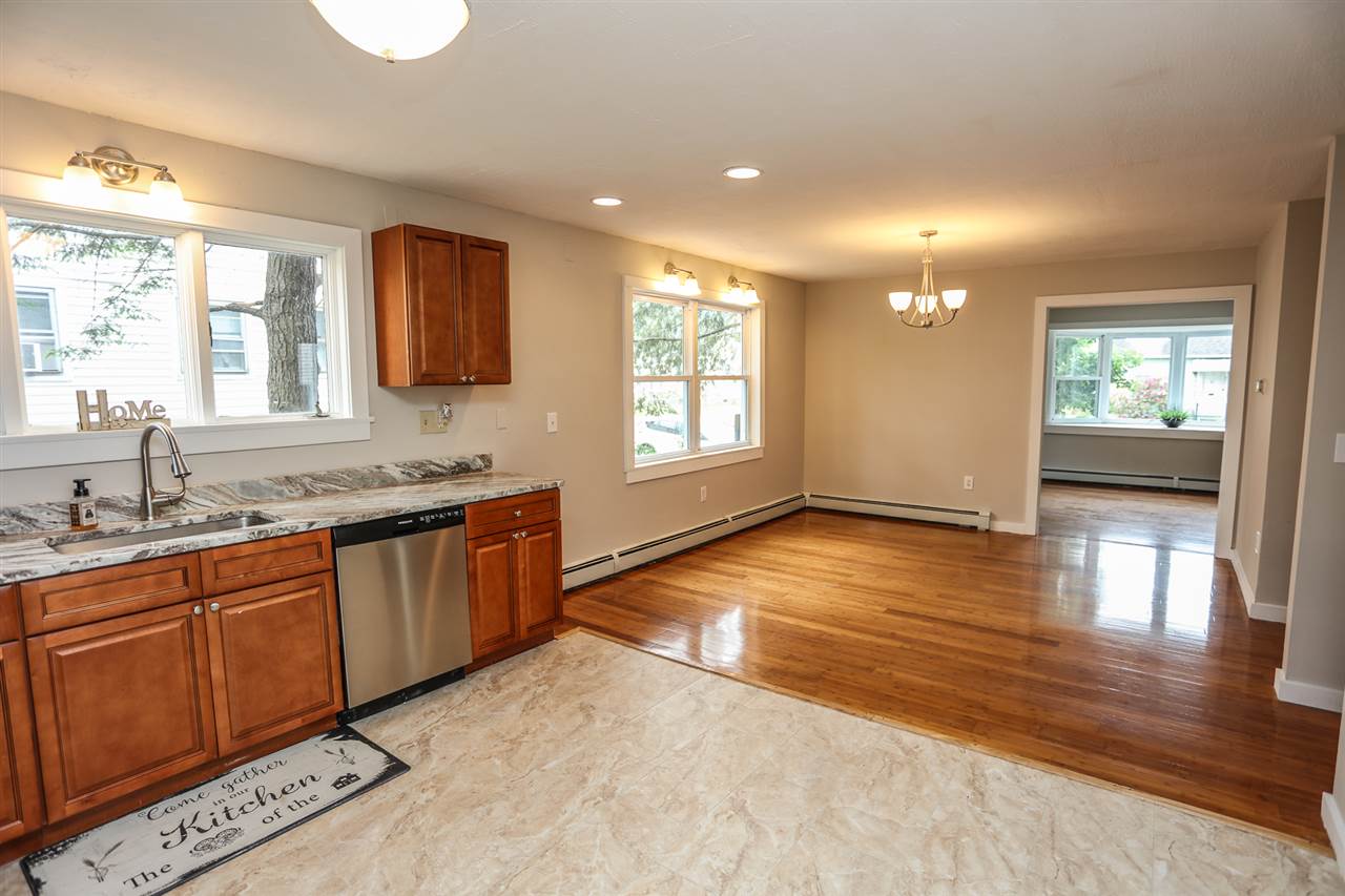 628 Green Street Manchester, NH 03103 - Photo 24 of 33