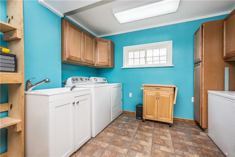 5 South Depaoli Road Cecil, PA 15321 - Photo 14 of 24