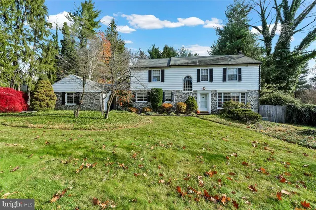 $1,300,000 | 1611 Lark Lane, Villanova, PA 19085