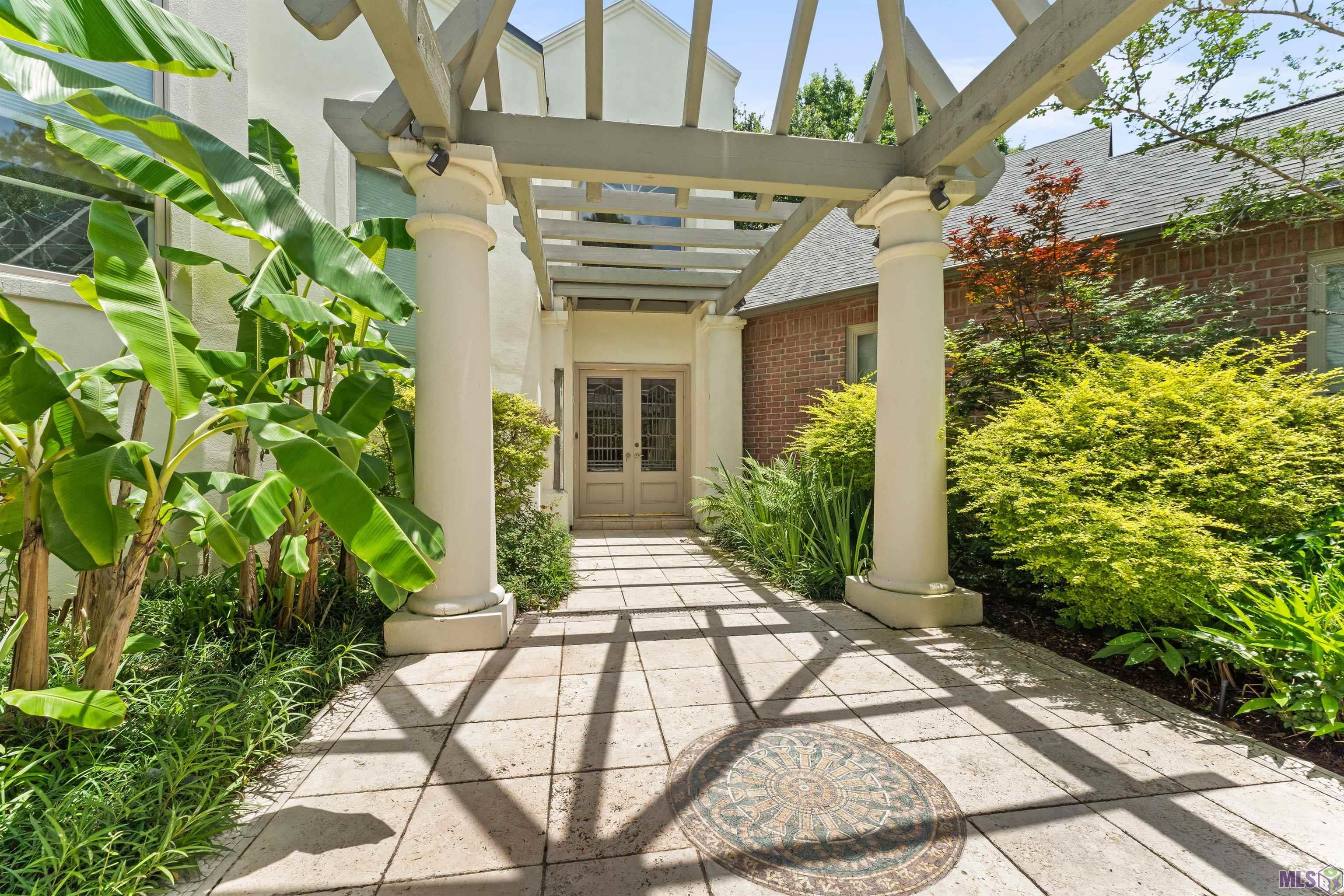 17735 Crossing Boulevard Baton Rouge, LA 70810 - Photo 2 of 54
