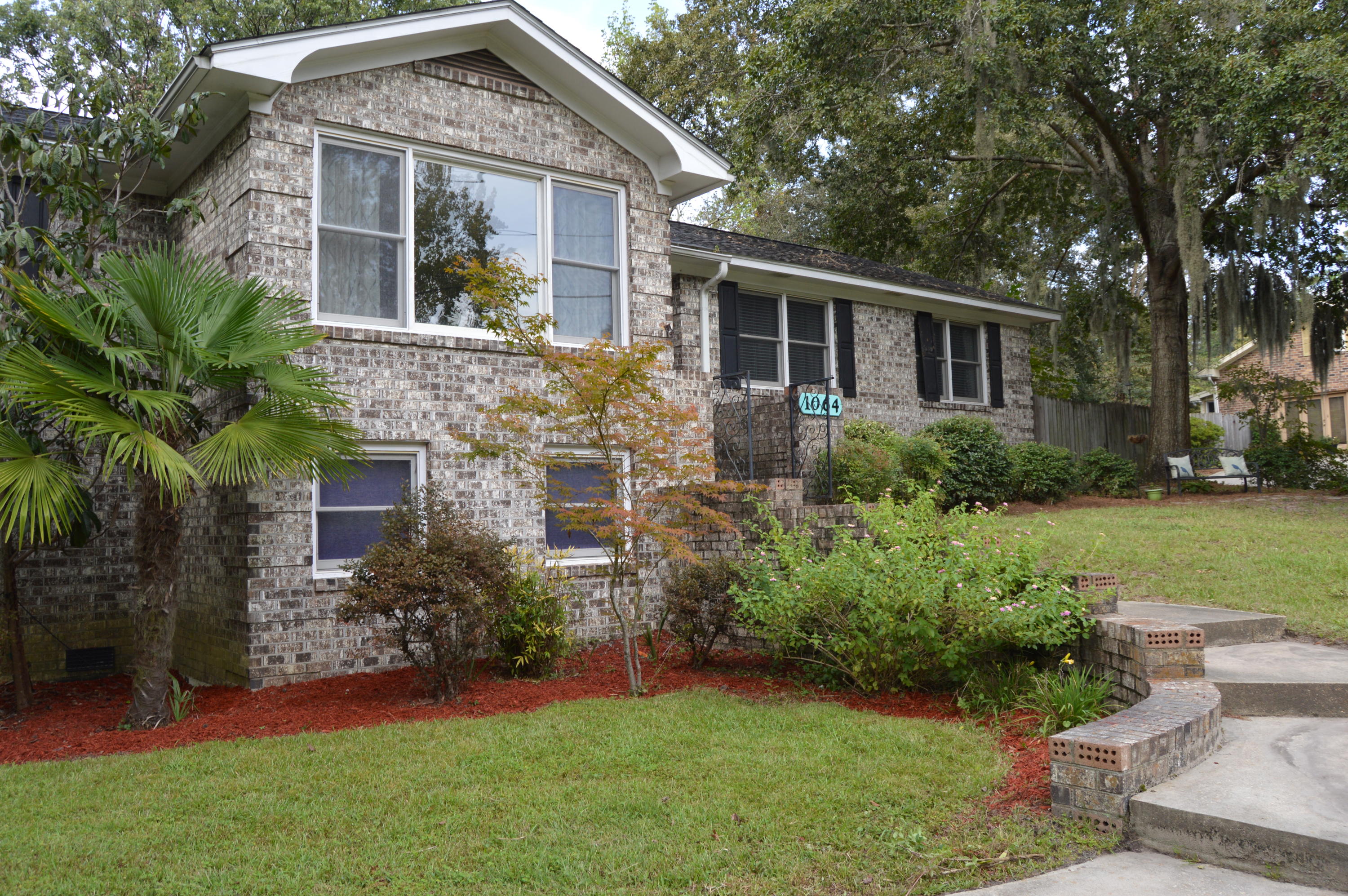 1064 Yeamans Hall Road Hanahan, SC 29410 - Photo 1 of 25 DSC_0199