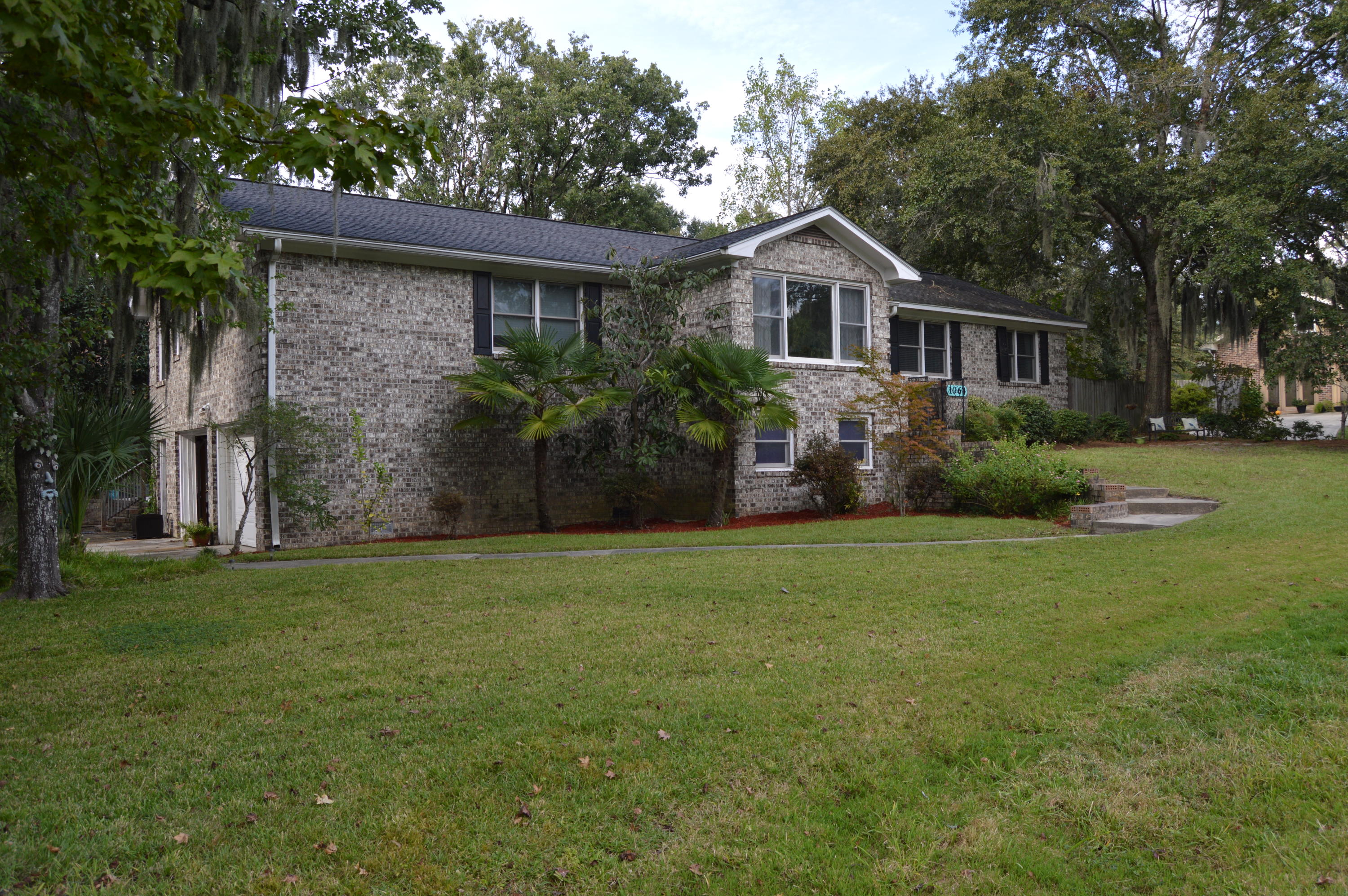 1064 Yeamans Hall Road Hanahan, SC 29410 - Photo 2 of 25 DSC_0191
