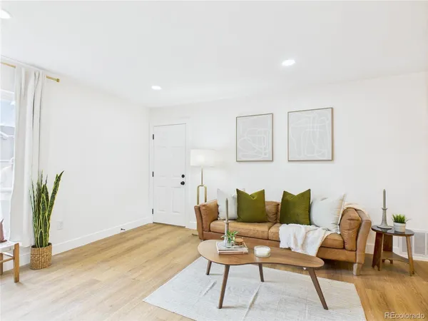 $298,000 | 7205 South Gaylord Street, Unit G, Littleton, CO 80122