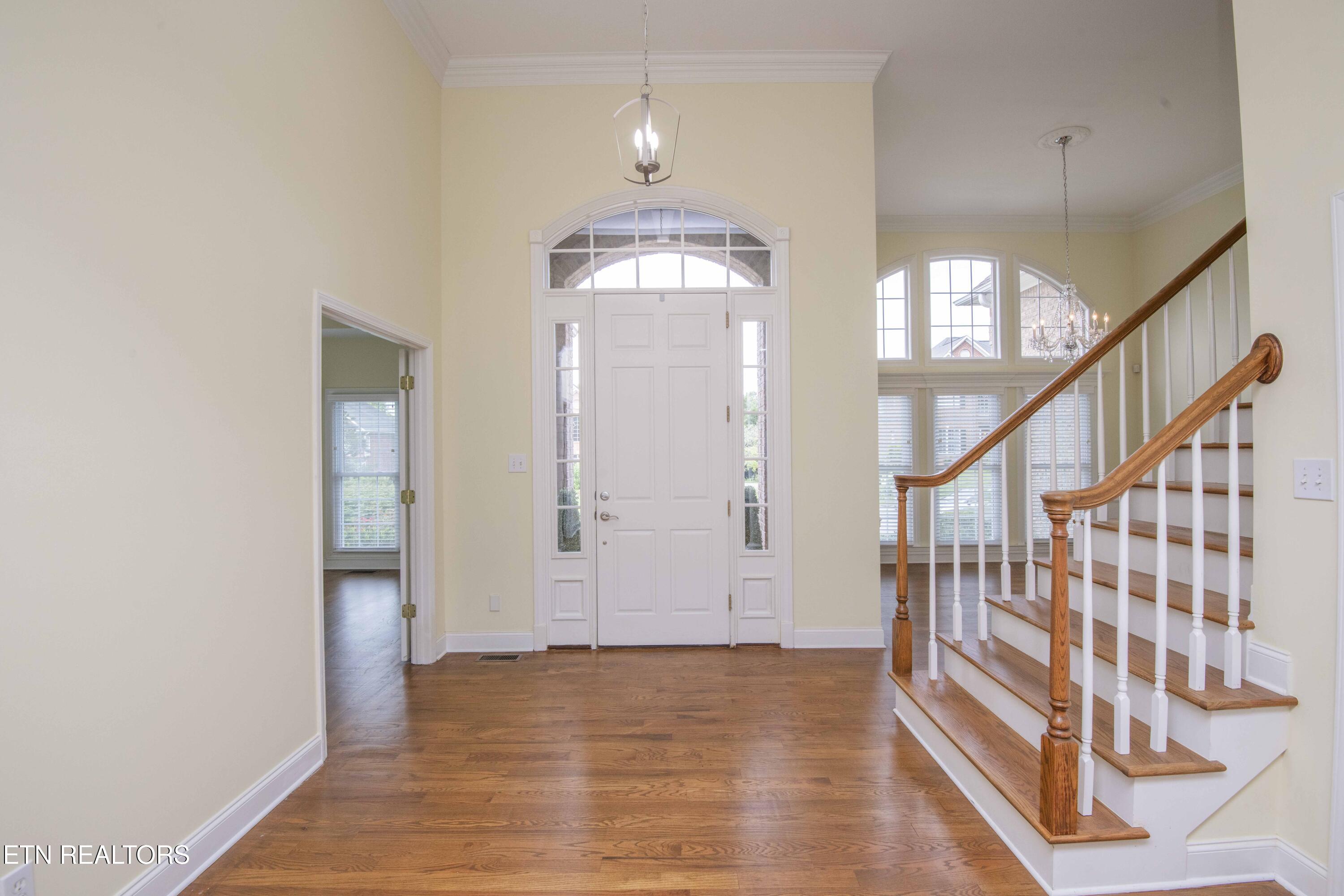 552 Windham Hill Road Knoxville, TN 37934 - Photo 12 of 60 foyer 2_1