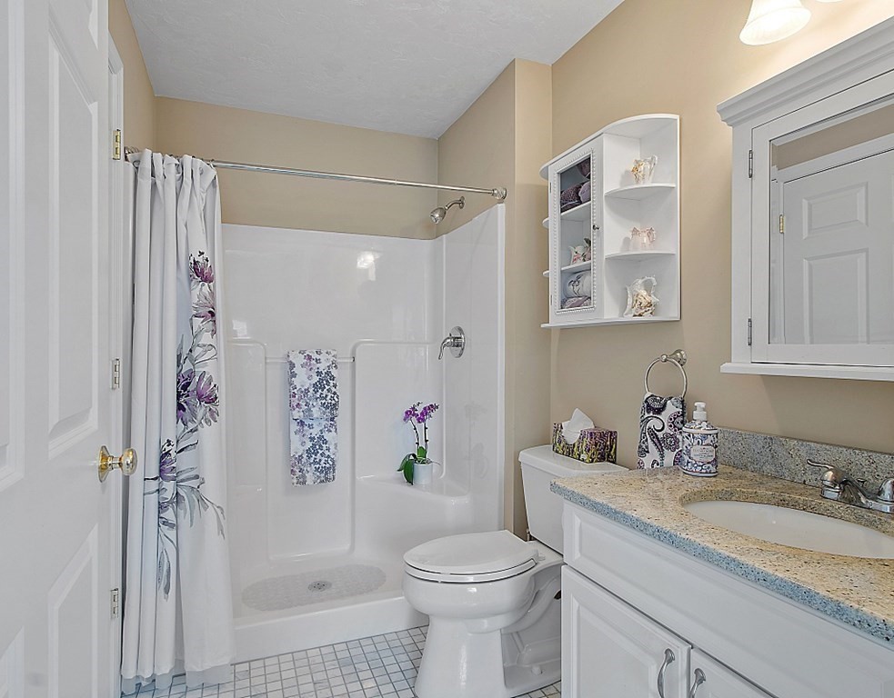 159 Allen Road, Unit 5 Billerica, MA 01821 - Photo 16 of 40