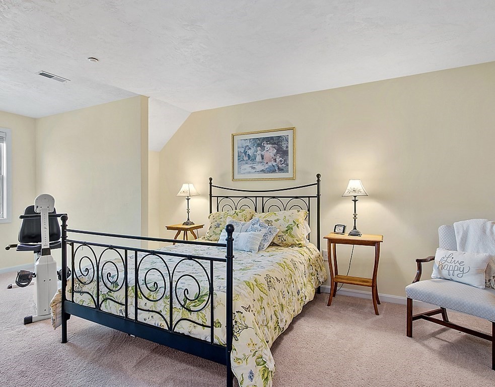 159 Allen Road, Unit 5 Billerica, MA 01821 - Photo 23 of 40
