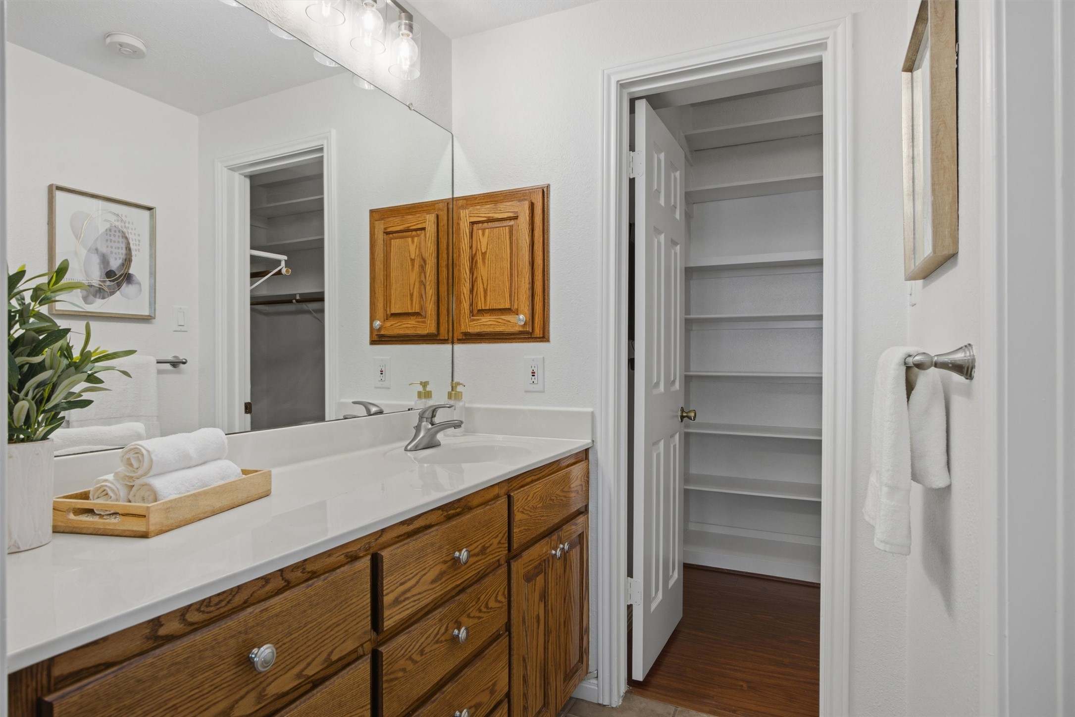 2529 Rio Grande Street, Unit 72 Austin, TX 78705 - Photo 15 of 24 En suite bathroom and large closet