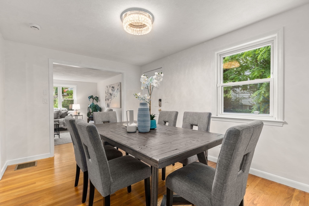 37-39 Thurston Road, Unit 1 Newton, MA 02464 - Photo 3 of 27 Gallery Image 3