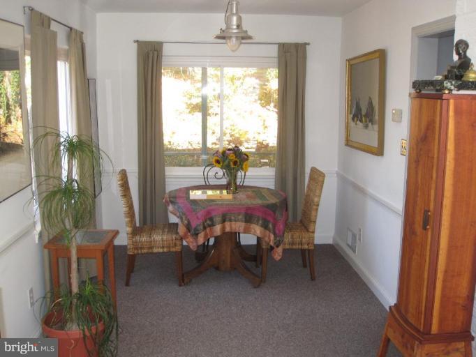 4937 33rd Road North Arlington, VA 22207 - Photo 5 of 17 Dining Room
