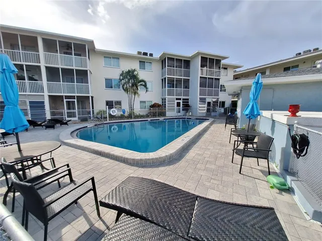 $1,750 | 708 South Tamiami Trail, Unit 320, Venice, FL 34285