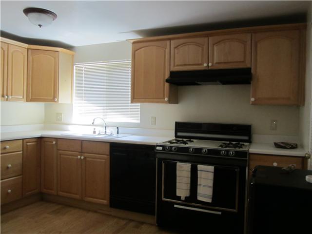 10044 Tamil Road Lakeside, CA 92040 - Photo 6 of 25 Gallery Image 6