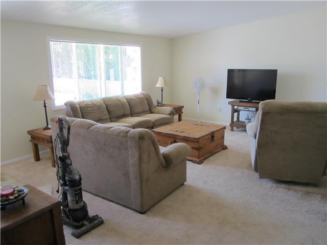 10044 Tamil Road Lakeside, CA 92040 - Photo 9 of 25 Gallery Image 9