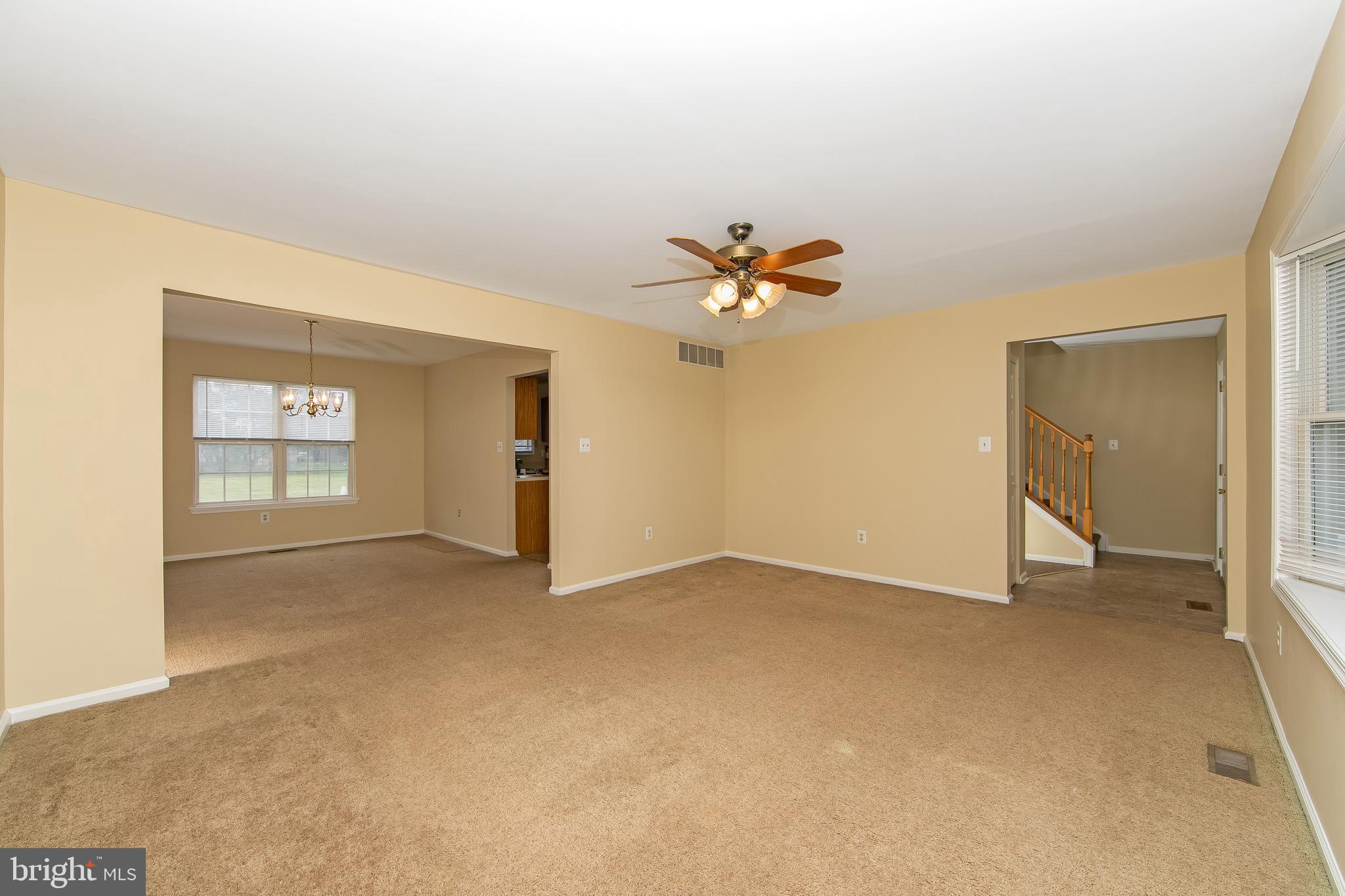 329 Green Street Beverly, NJ 08010 - Photo 2 of 26 Living Room