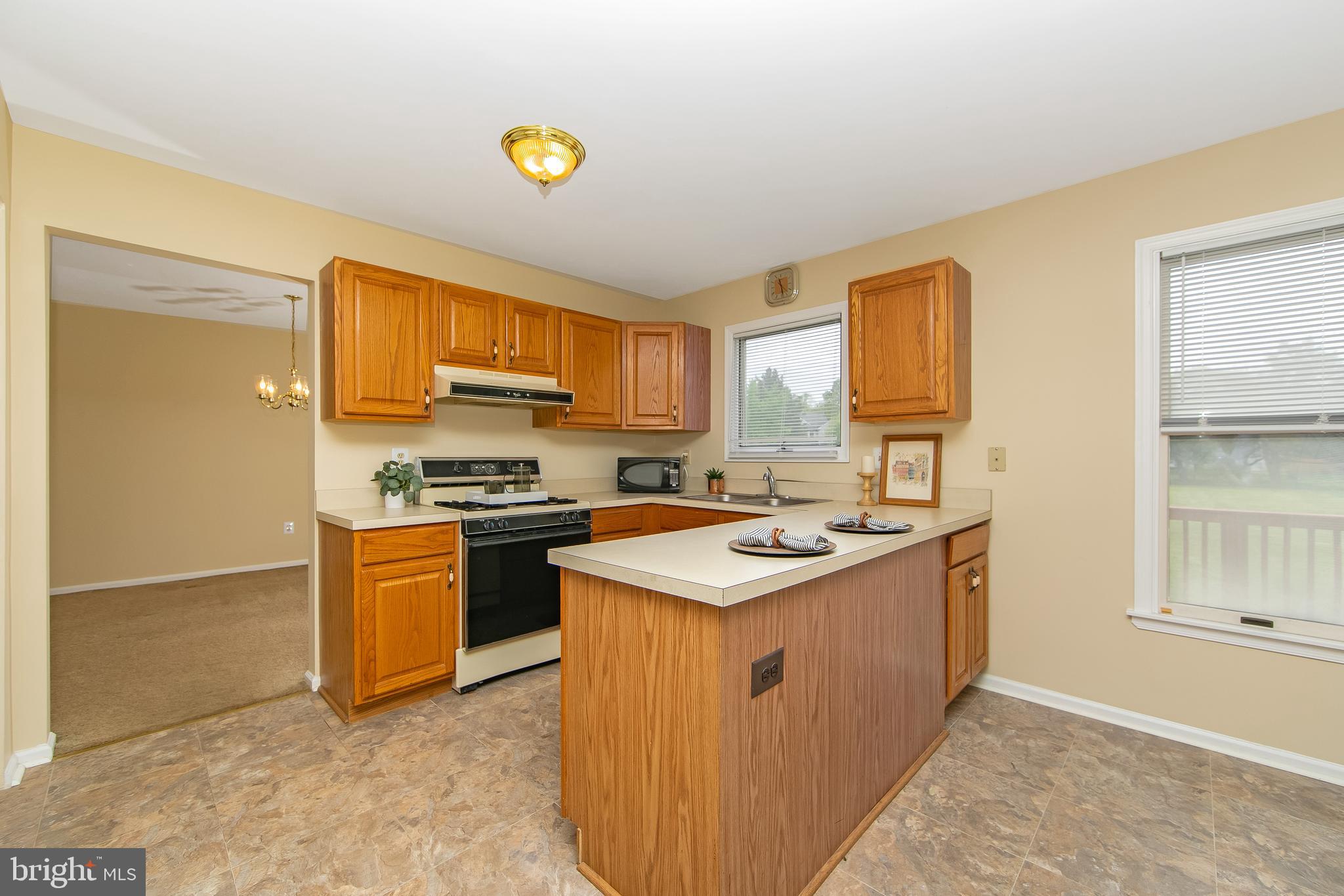329 Green Street Beverly, NJ 08010 - Photo 5 of 26 Kitchen