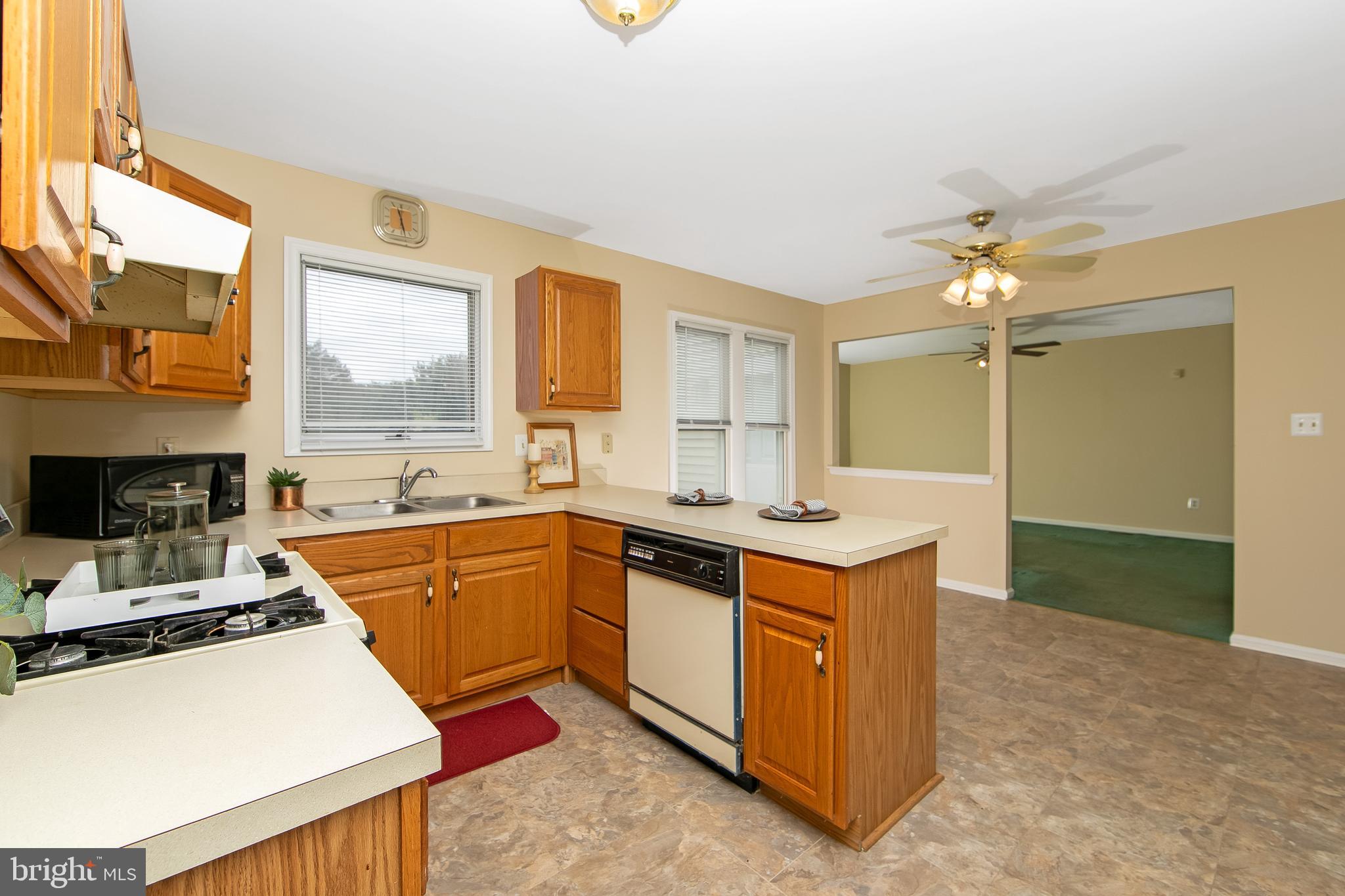 329 Green Street Beverly, NJ 08010 - Photo 6 of 26 Kitchen