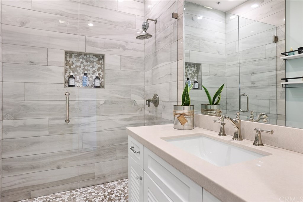 313 Ave F Redondo Beach, CA 90277 - Photo 30 of 38