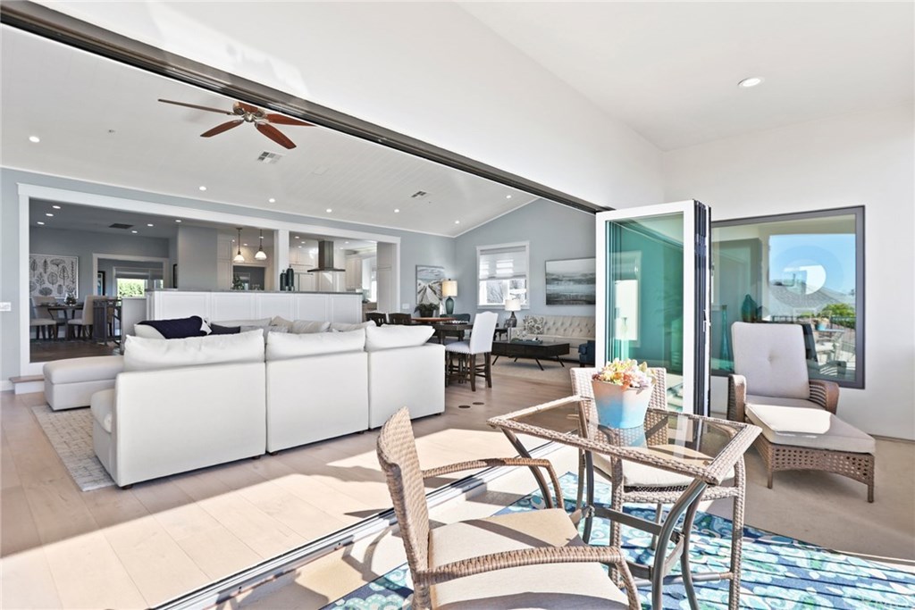 313 Ave F Redondo Beach, CA 90277 - Photo 6 of 38