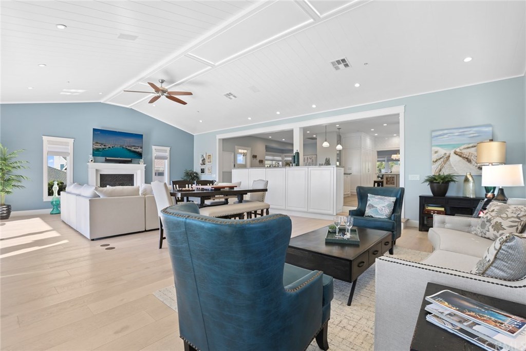 313 Ave F Redondo Beach, CA 90277 - Photo 9 of 38