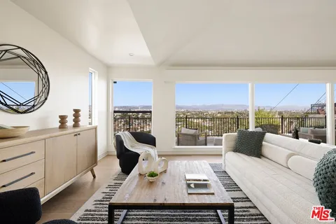 $1,495,000 | Undisclosed Address, Los Angeles, CA 90008